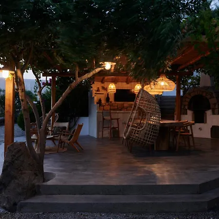 Iliana Olive Branch Adamantas (Milos)