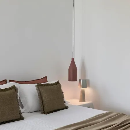 Iliana Olive Branch Apartment