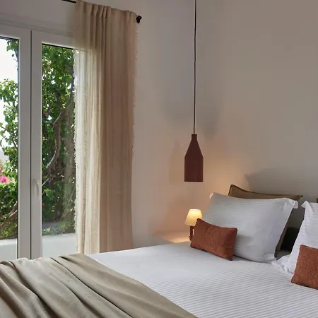 Iliana Olive Branch آداماس