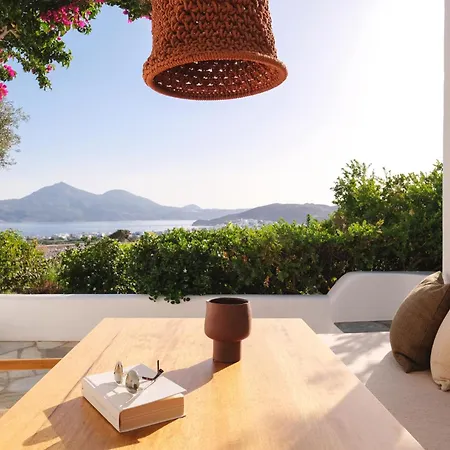 Iliana Olive Branch Apartment Adamantas (Milos)