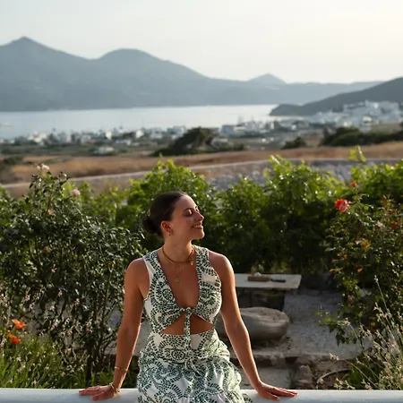Iliana Olive Branch Apartment Adamantas (Milos)